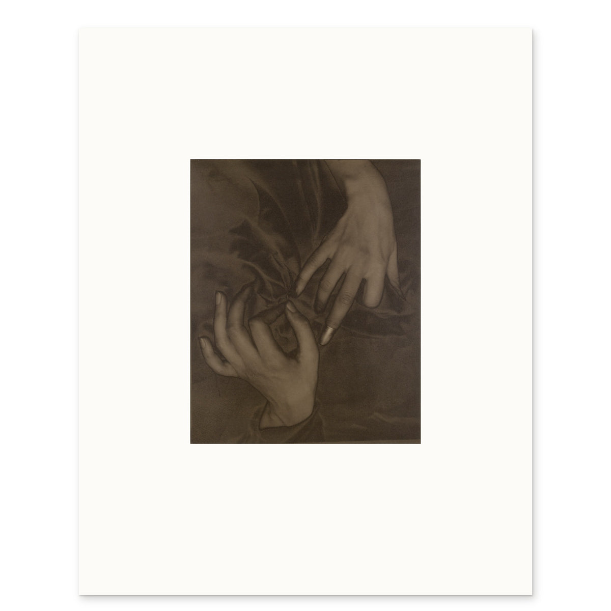 The 40 × 50 cm sheet as printed: Stieglitz's palladium print at original size, 20.30 × 25.12 cm, on white paper with 9.85 cm margins at the sides, 11.57 above and 13.31 below