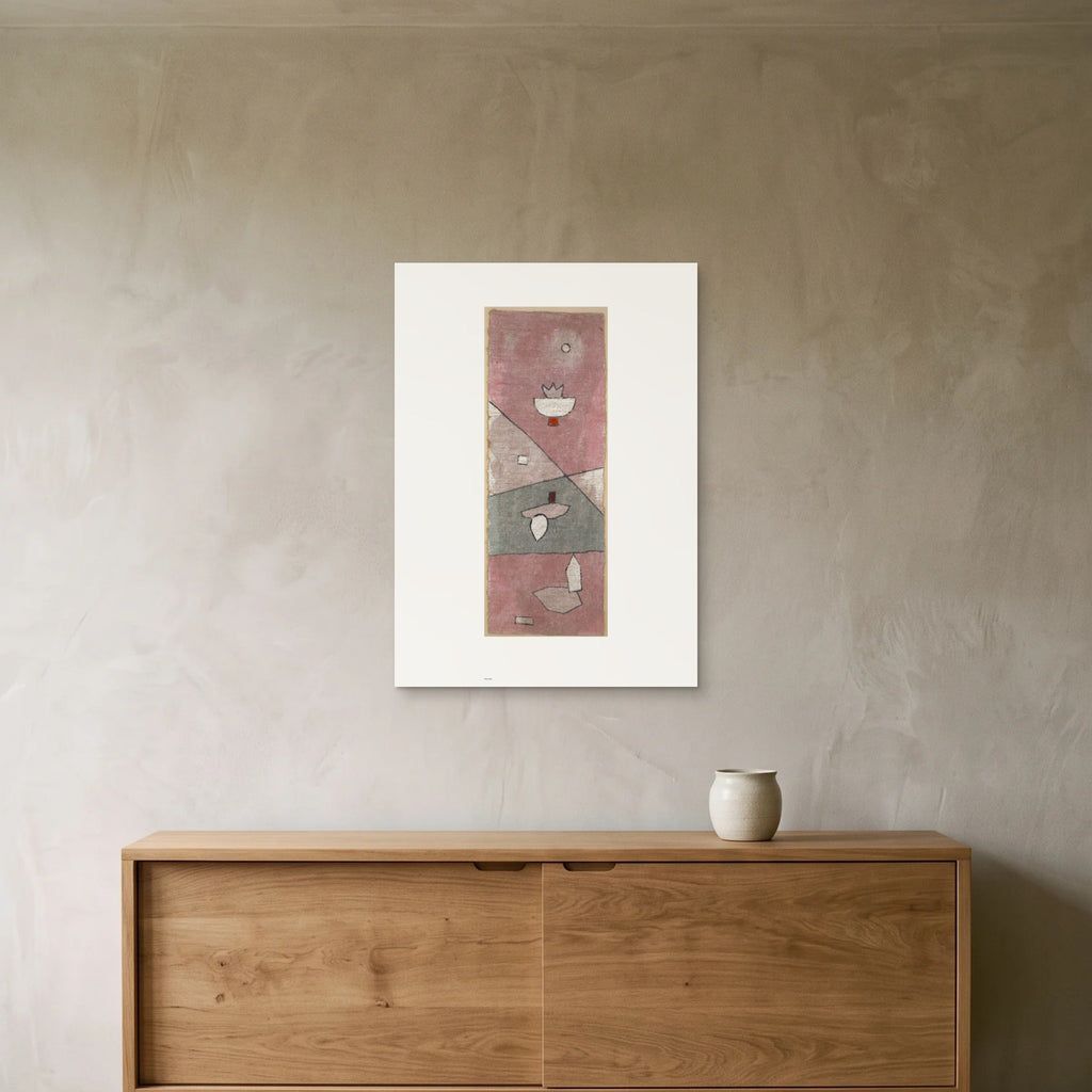 Klee, Pflanzen-Analytisches — the 50 × 70 cm print hung above an oak sideboard